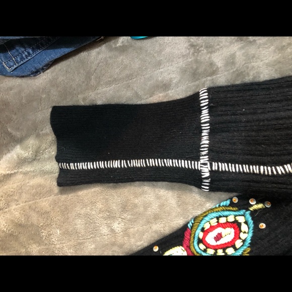 Size S twisted heart 100% cashmere sweater. - Picture 13 of 16